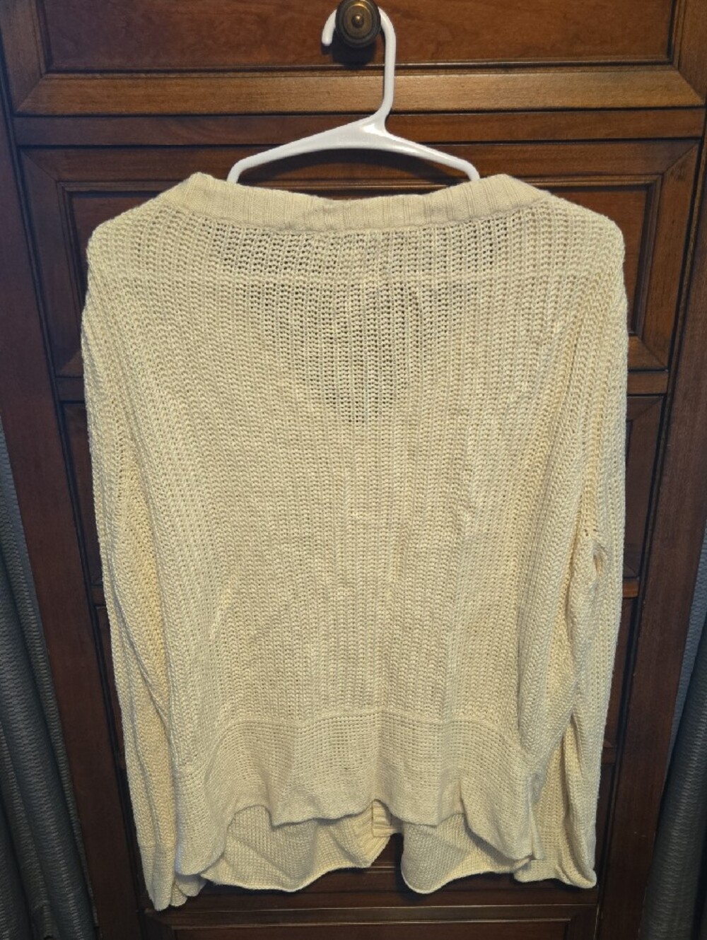 LOFT Cream Ribbed V-Neck Button Cardigan - Picture 3 of 3